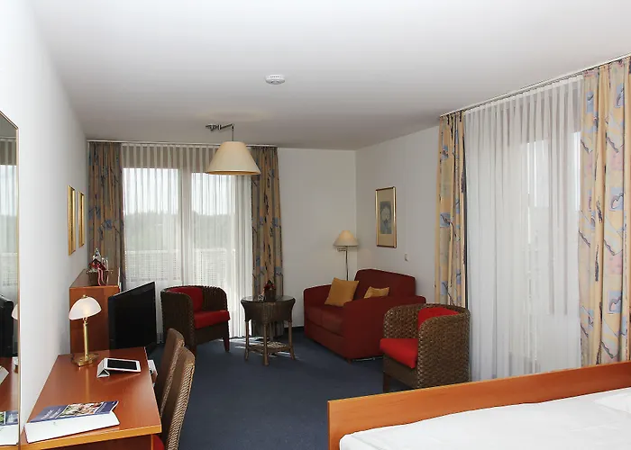 מלון דירות Gaestehaus Forum Am Westkreuz 3*