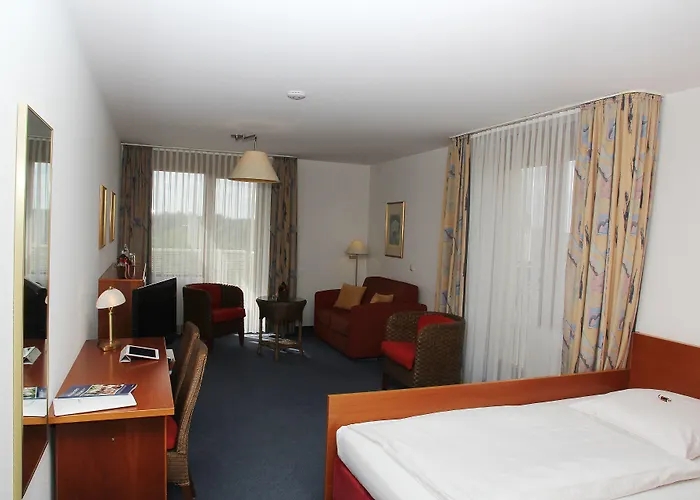 מלון דירות Gaestehaus Forum Am Westkreuz 3*