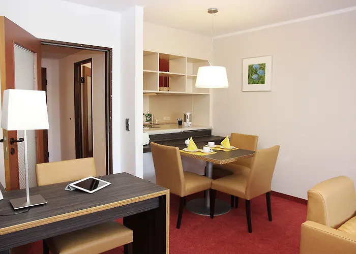 Gaestehaus Forum Am Westkreuz מלון דירות 3*