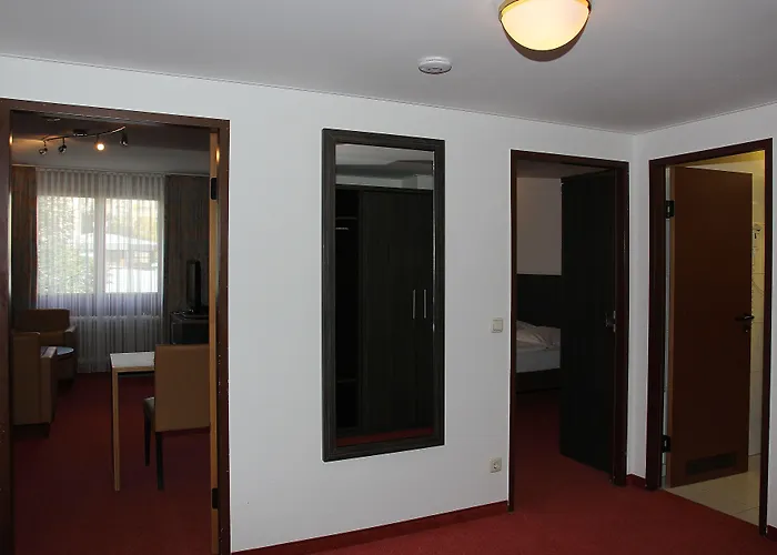 Gaestehaus Forum Am Westkreuz מלון דירות 3*