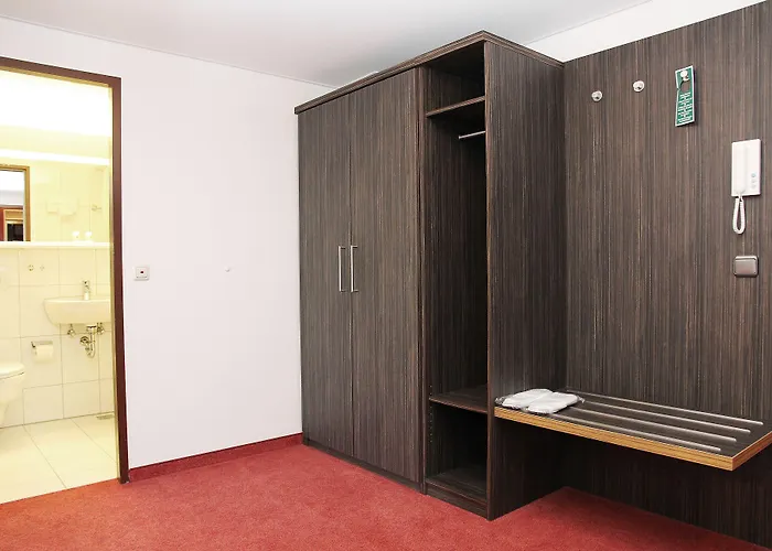 מלון דירות Gaestehaus Forum Am Westkreuz