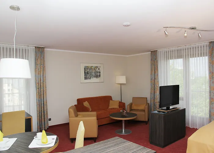 מלון דירות Gaestehaus Forum Am Westkreuz 3*