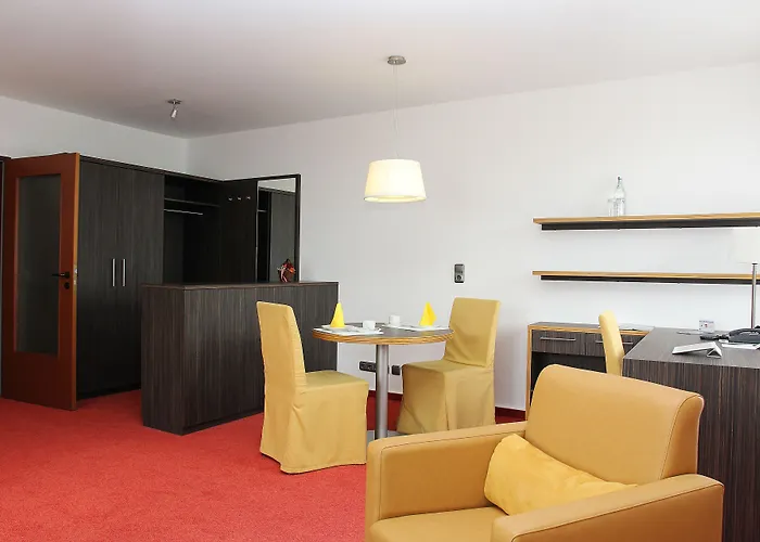 מלון דירות Gaestehaus Forum Am Westkreuz 3*