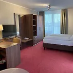 Ξενοδοχείο με διαμερίσματα Gaestehaus Forum Am Westkreuz