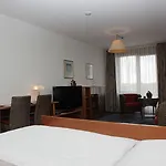 嘎斯霍夫弗洛姆韦斯特科鲁兹酒店 3* 慕尼黑