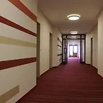 Ξενοδοχείο με διαμερίσματα Gaestehaus Forum Am Westkreuz 3*