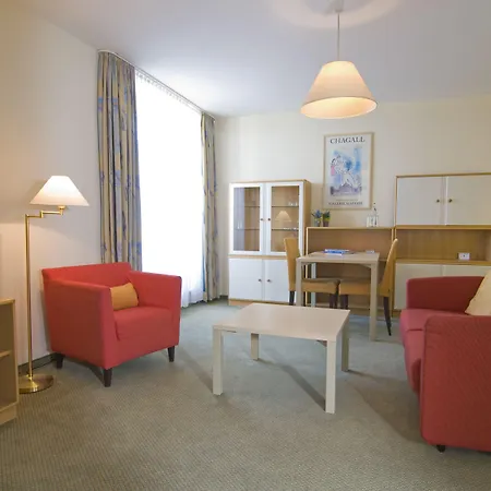 מלון דירות Gaestehaus Forum Am Westkreuz 3*