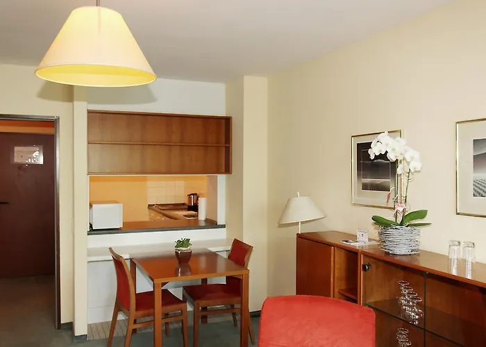 Gaestehaus Forum Am Westkreuz Apart Otel 3*